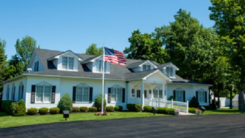 Amigone Funeral Home and Cremation Services | 8440 Main St, Williamsville, NY 14221 | Phone: (716) 836-6500
