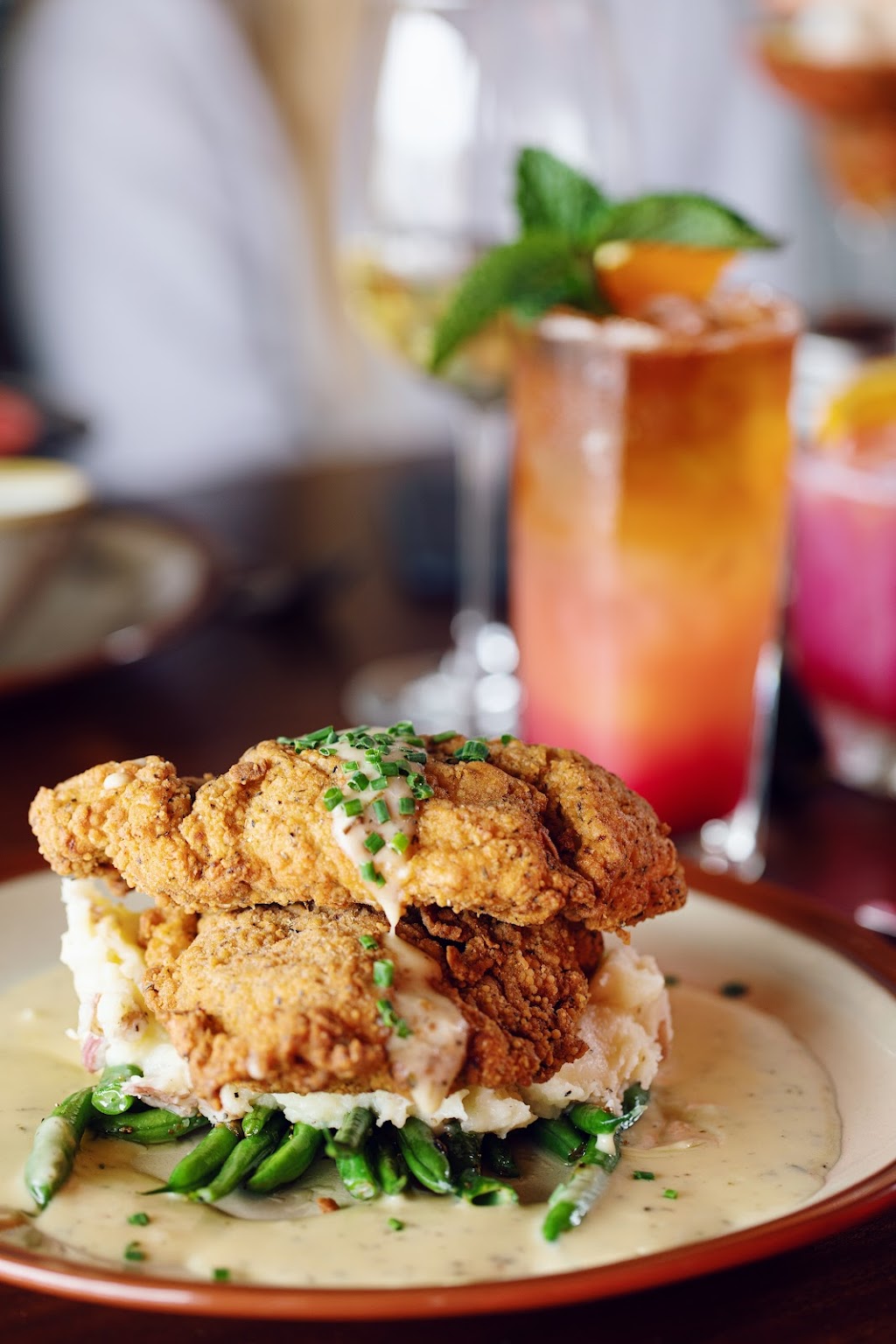 Tavern House Kitchen + Bar | 333 Bayside Dr, Newport Beach, CA 92660, USA | Phone: (949) 673-8464