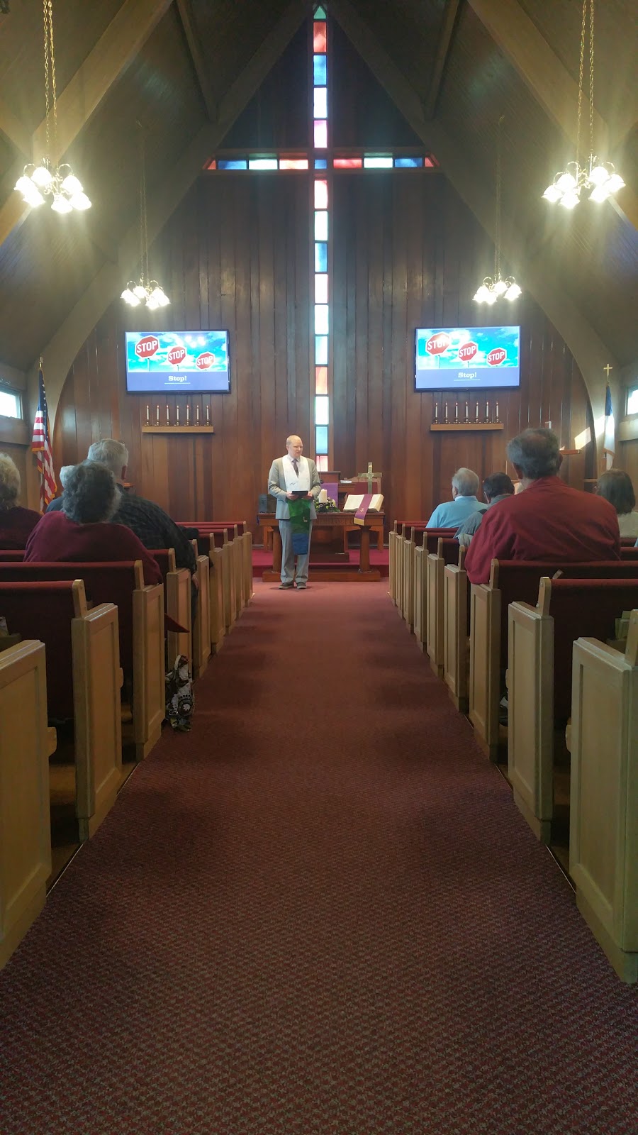 Iglesia Adventista del Séptimo Día | 510 N Cedar Lake Rd, Round Lake, IL 60073, USA | Phone: (847) 546-4444