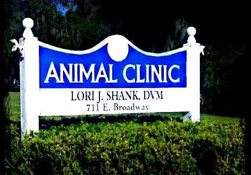 Fort Meade Animal Clinic | 711 E Broadway St, Fort Meade, FL 33841, USA | Phone: (863) 285-8652