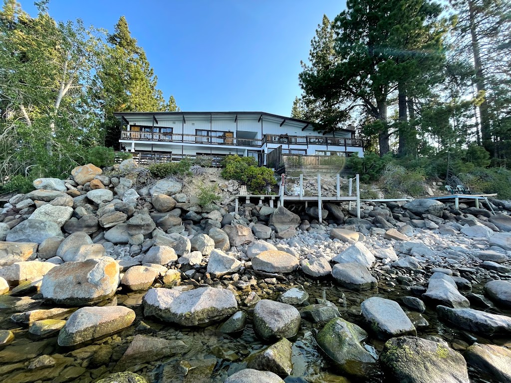 Holiday House | 7276 N Lake Blvd, Tahoe Vista, CA 96148, USA | Phone: (530) 546-2369