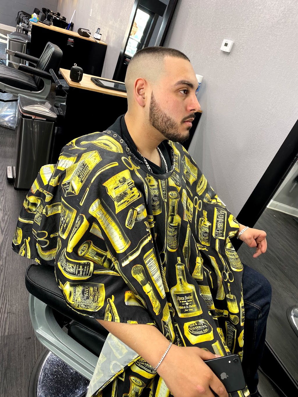 Supreme Cuts | 1316 80th St, Kenosha, WI 53143, USA | Phone: (262) 484-4044