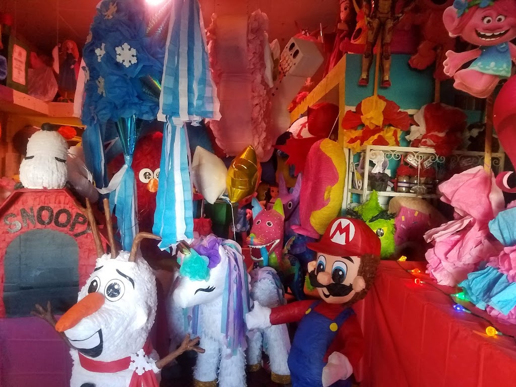 World of Pinatas | 123 S Carolina Dr, El Paso, TX 79915, USA | Phone: (915) 772-5567