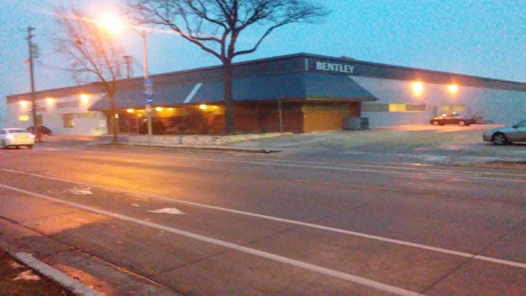 Bentley World Packaging | 4080 N Port Washington Rd, Milwaukee, WI 53212, USA | Phone: (414) 967-8000