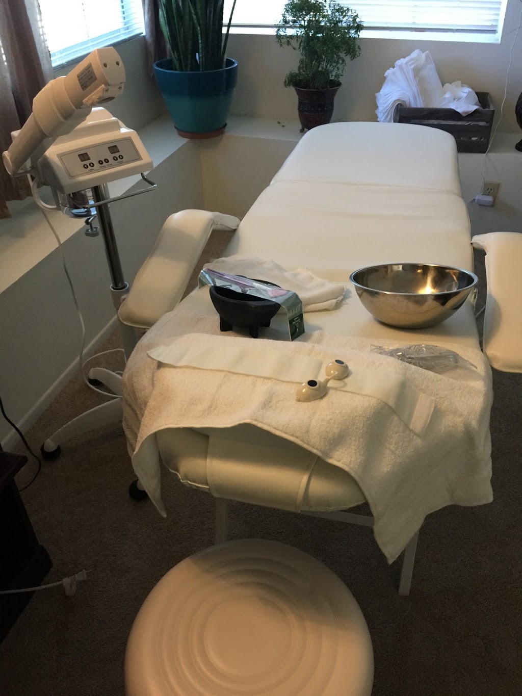 Bella Donna Maes Facial Spa | 2117 Foothill Blvd #K, La Verne, CA 91750, USA | Phone: (424) 272-1393