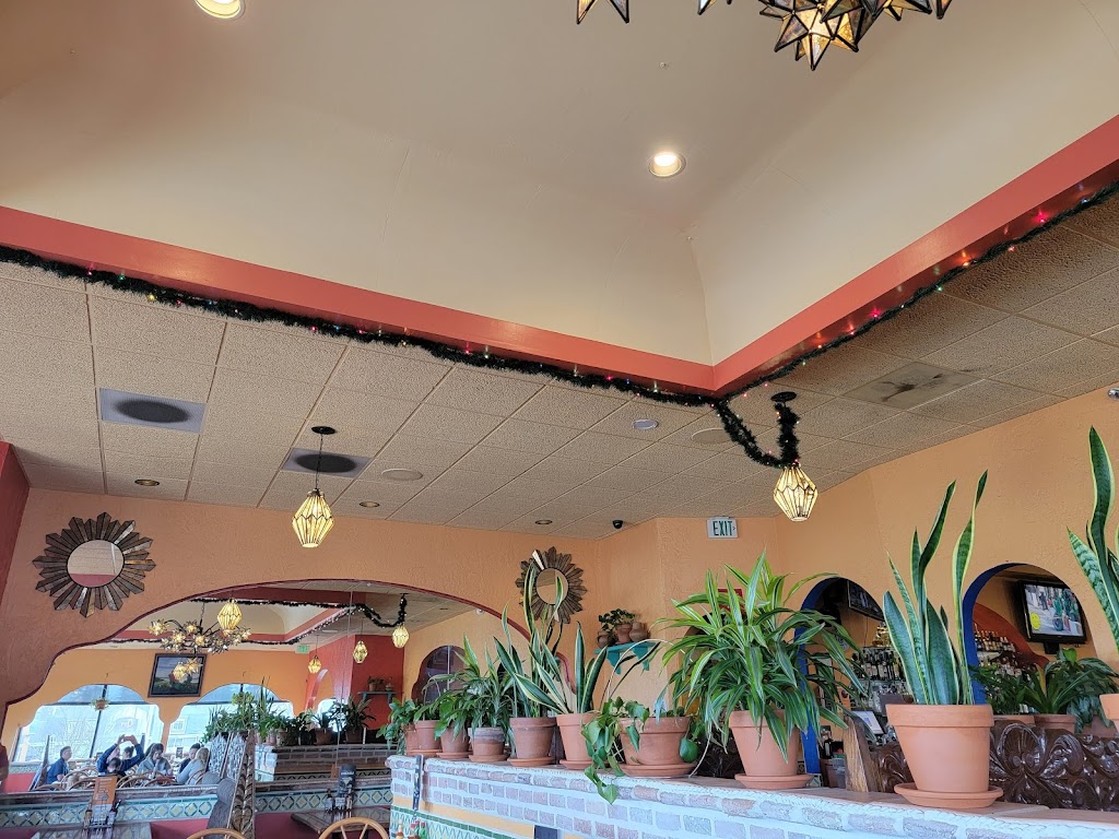 Azteca Mexican Restaurants | 11811 Mukilteo Speedway, Mukilteo, WA 98275, USA | Phone: (425) 438-1414