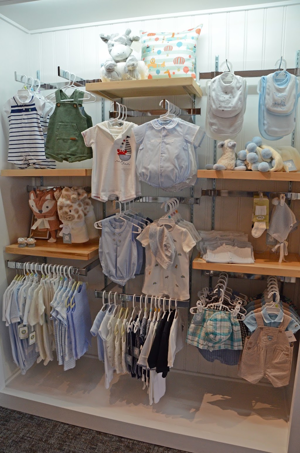 Peekaboo Lane Baby Boutique | 152 N Main St, Roanoke, IN 46783, USA | Phone: (260) 673-9033