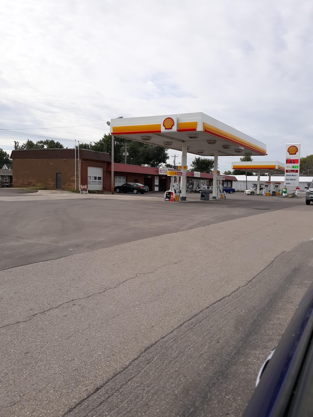 KNJ Gas Mart | 308 N Main St, Dupo, IL 62239, USA | Phone: (618) 286-4519