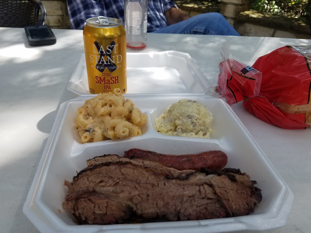 Luckys BBQ | 4812 Mt Bonnell Rd, Austin, TX 78731, USA | Phone: (512) 203-2080