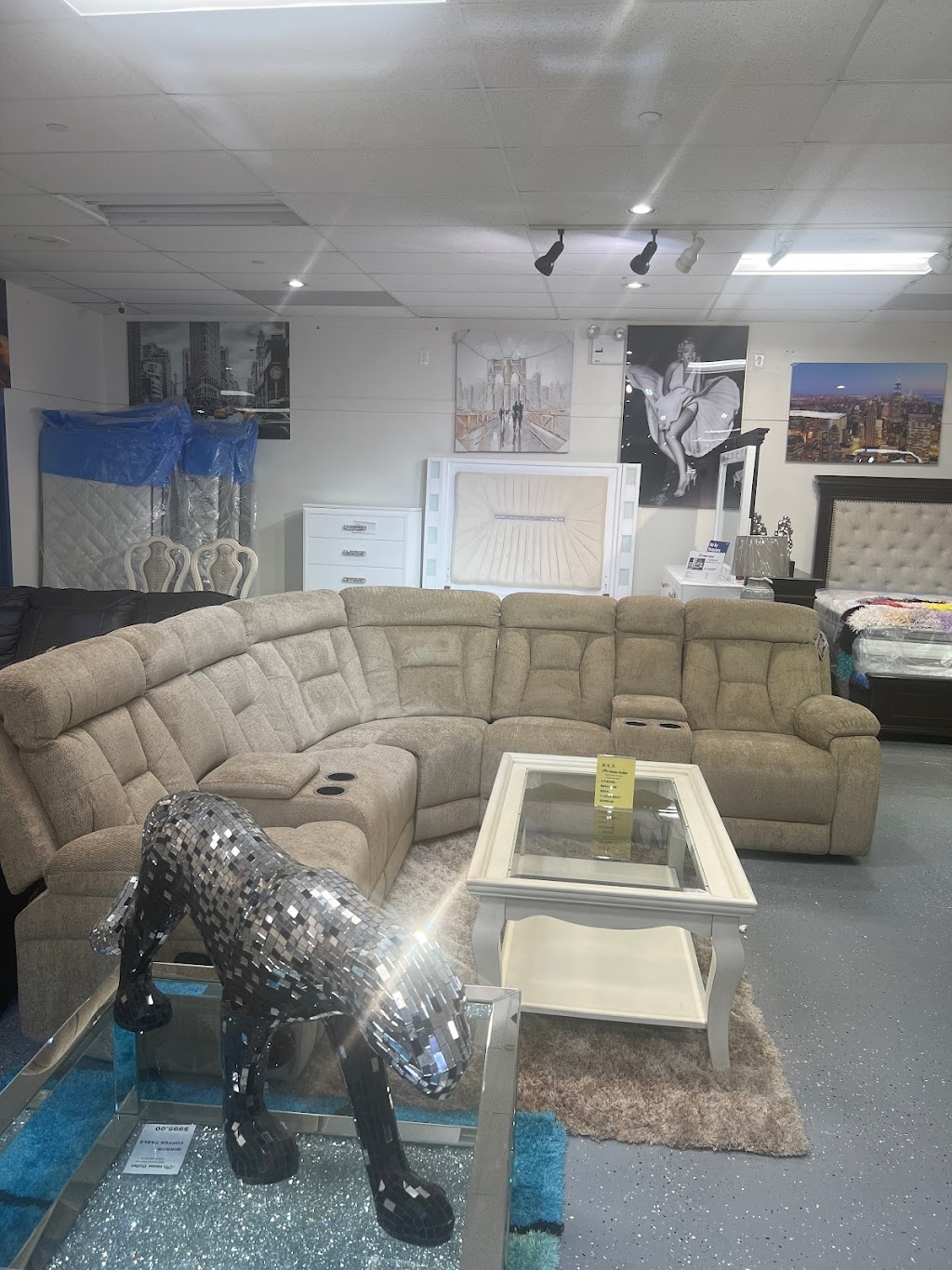 M&H Home Outlet Furniture | 2350 Central Park Ave, Yonkers, NY 10710, USA | Phone: (914) 202-9932