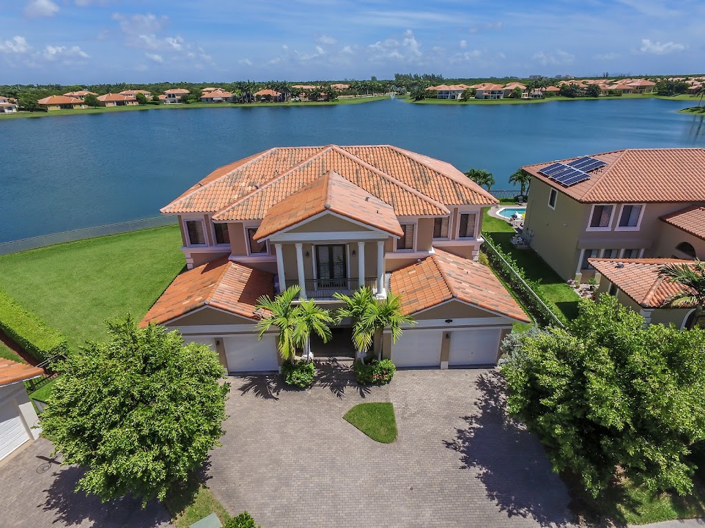 Cutler Cay Homes | 19500 SW 80th Ct, Cutler Bay, FL 33157, USA | Phone: (786) 208-9048