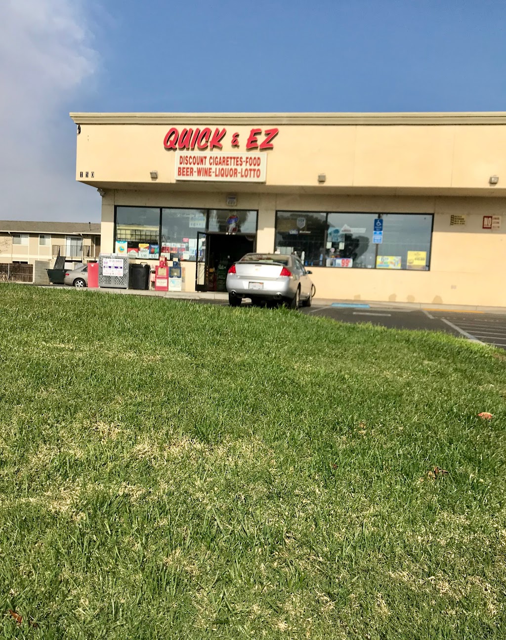 Quick & EZ in 150 E Hanford Armona Rd 1, Lemoore, CA 93245, USA