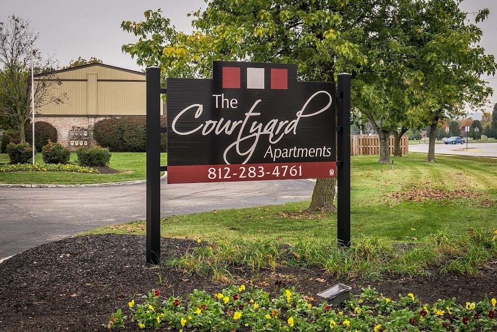 Courtyard Apartments | 1815 Greentree Blvd, Clarksville, IN 47129, USA | Phone: (502) 251-9441