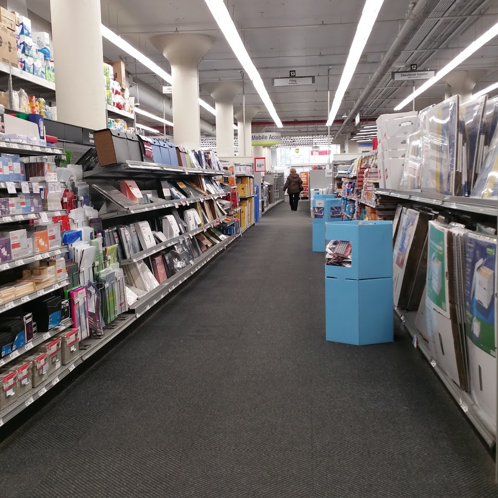 Staples in 9030 Metropolitan Ave, Queens, NY 11374, USA