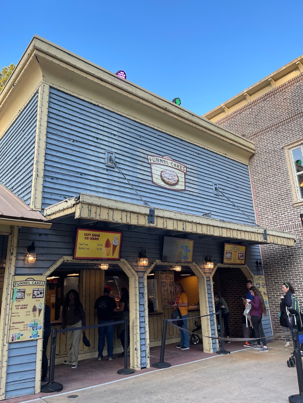 Funnel Cakes | Old 78 Hwy W, Stone Mountain, GA 30087, USA | Phone: (800) 401-2407