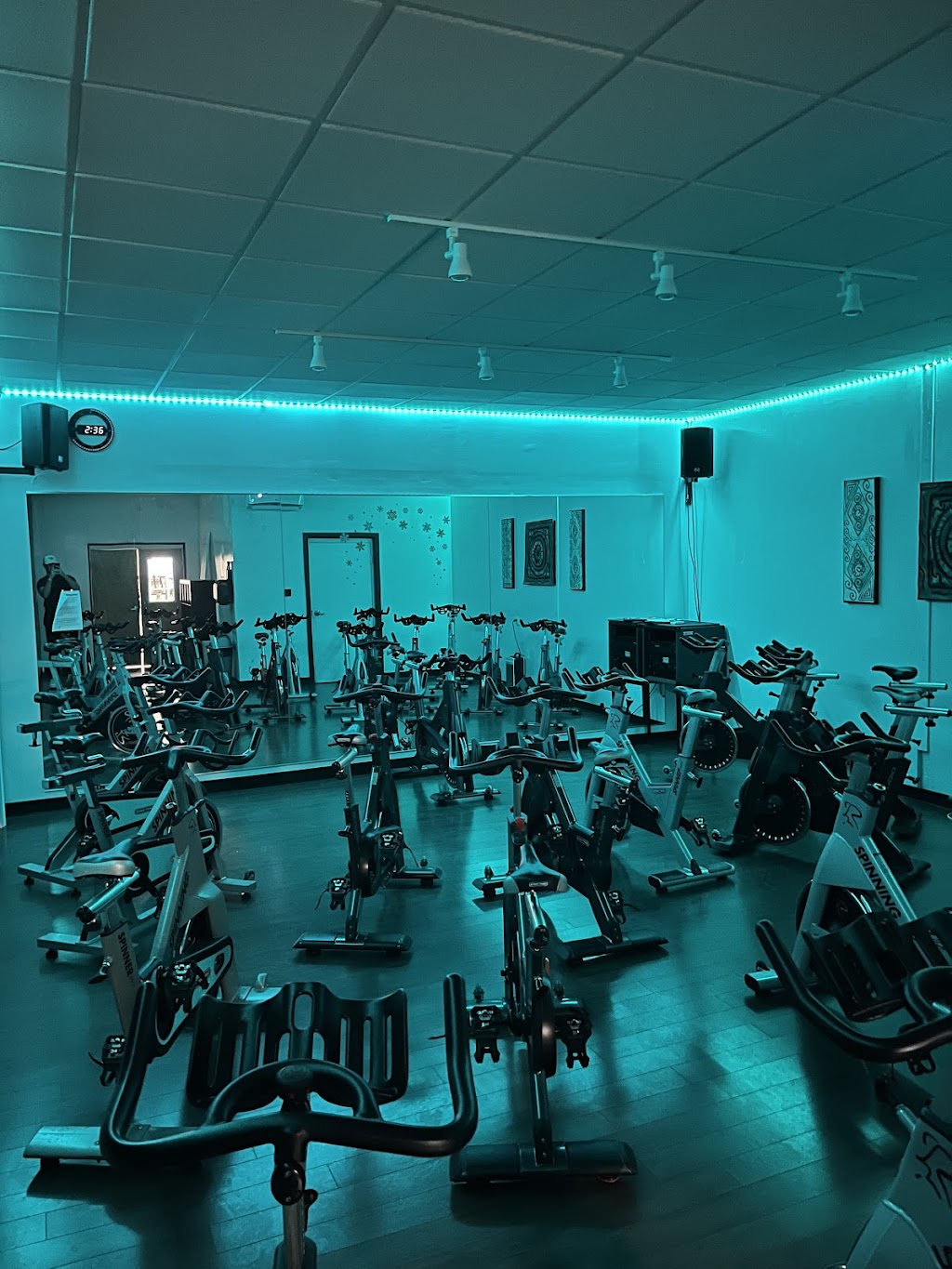 LIVFIT 24/7 GYM | 6907 Easton Rd, Pipersville, PA 18947, USA | Phone: (215) 544-3488