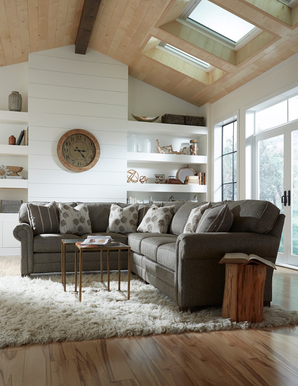 Bejnars Fine Furniture | 5665 Auburn Rd, Shelby Township, MI 48317, USA | Phone: (586) 731-7171