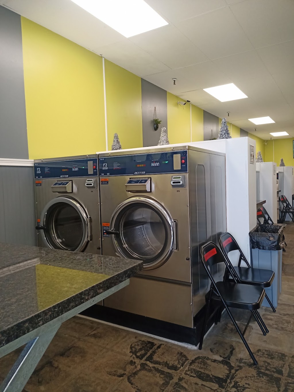 Creekside Laundrette | 20894 Mission Blvd, Hayward, CA 94541, USA | Phone: (510) 317-7558