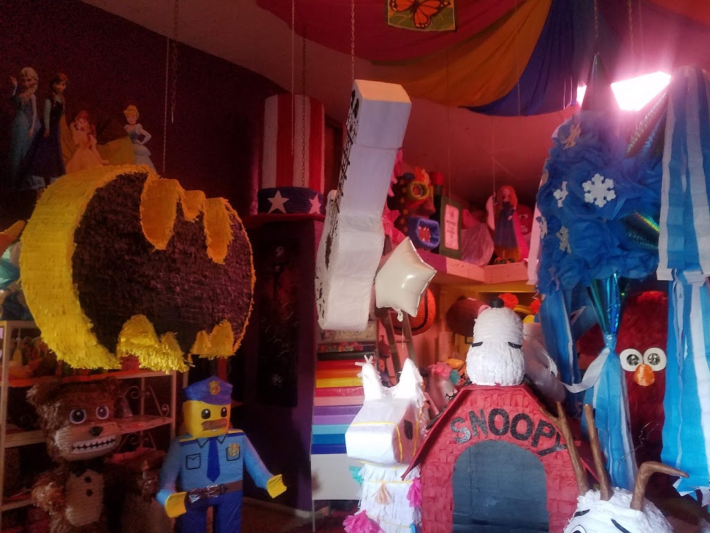 World of Pinatas | 123 S Carolina Dr, El Paso, TX 79915, USA | Phone: (915) 772-5567