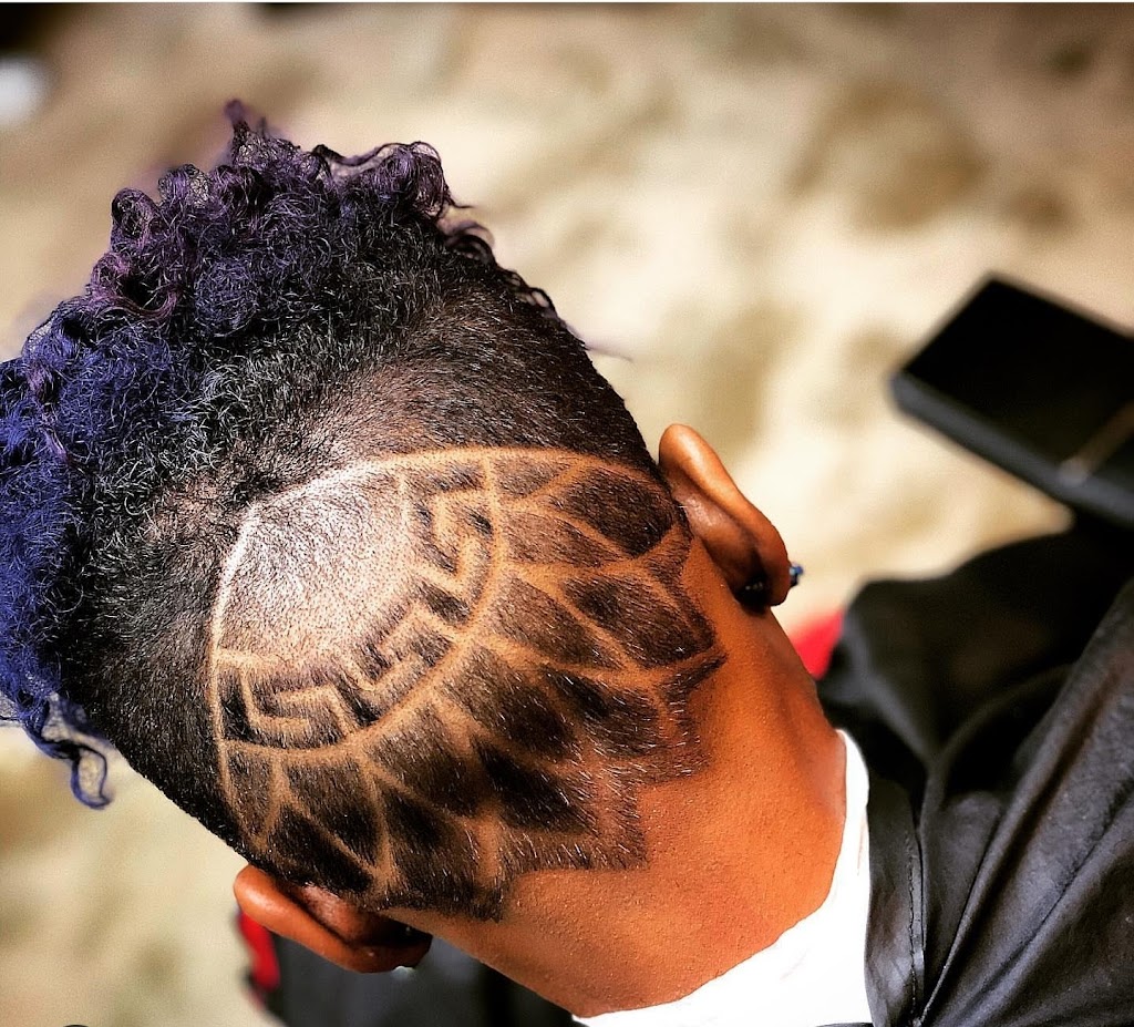 Royal @ Razor Sharp Barbershop | 929 N Wendover Rd, Charlotte, NC 28211, USA | Phone: (980) 298-7682