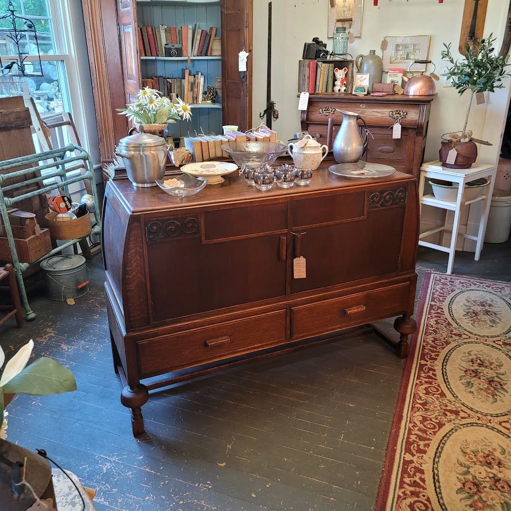 Time After Time Antiques & Gifts | Inside Refined Relics Antiques & Salvage, Suffolk, VA 23434 | Phone: (757) 774-7334