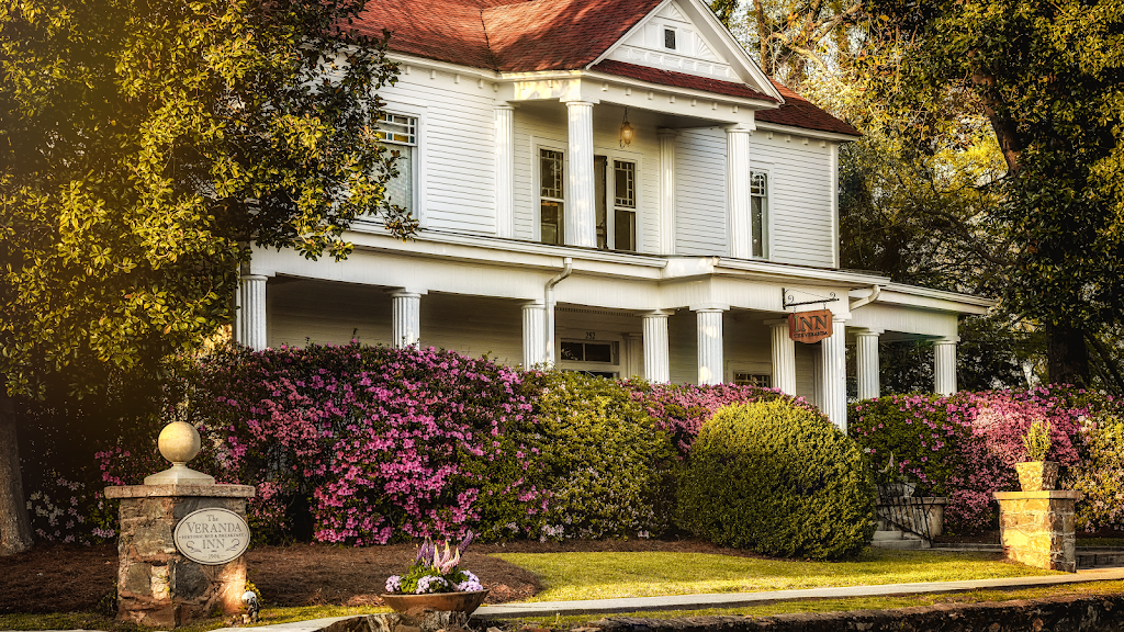 The Veranda Historic Inn | 252 Seavy St, Senoia, GA 30276, USA | Phone: (770) 742-6270