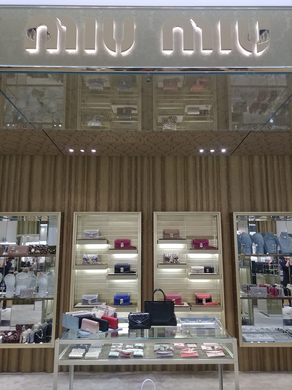 Miu Miu Los Angeles Beverly Hills Saks B&A | 9600 Wilshire Blvd, Beverly Hills, CA 90212, USA | Phone: (310) 278-8636