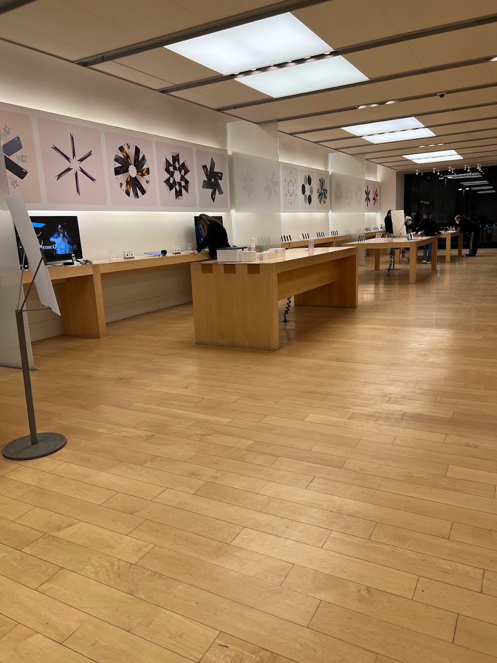 Apple Tices Corner | 441 Chestnut Ridge Rd, Woodcliff Lake, NJ 07677, USA | Phone: (201) 474-4180