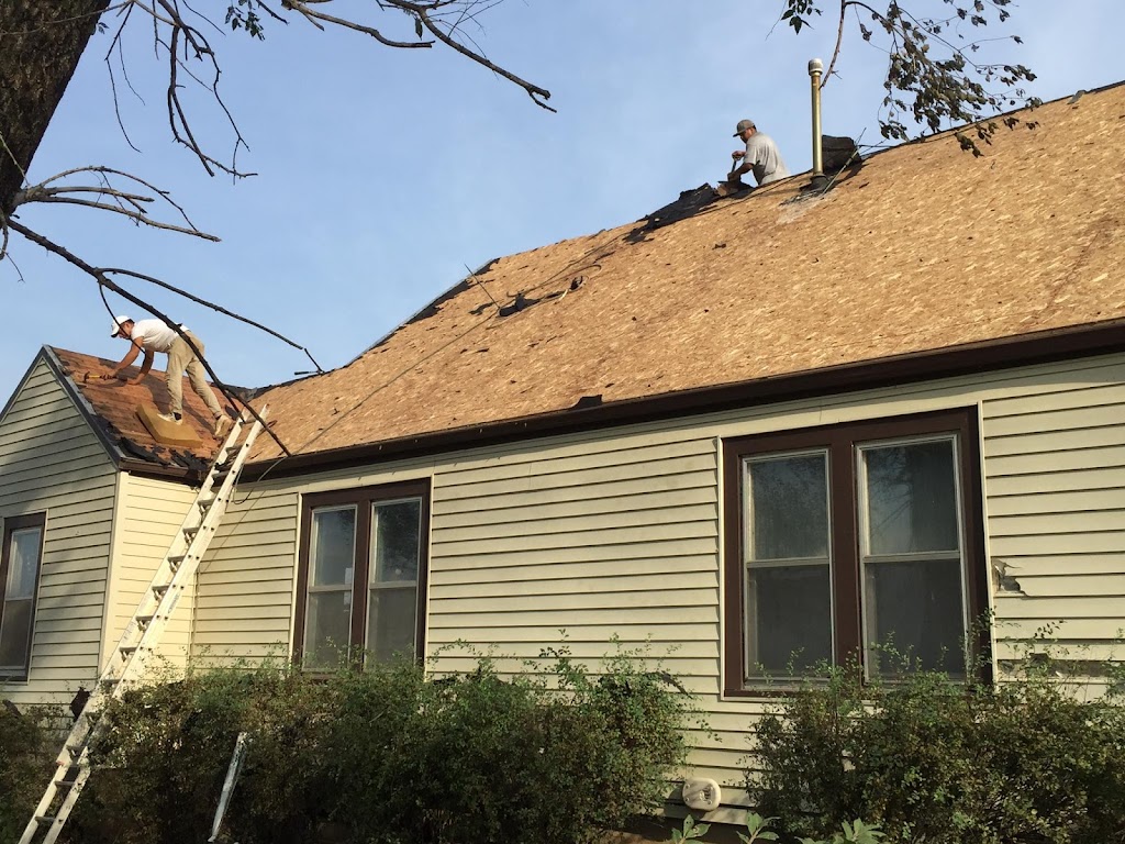 Trust Roofing LLC | 523 Meadowlark Ln, Newton, KS 67114, USA | Phone: (316) 804-4068