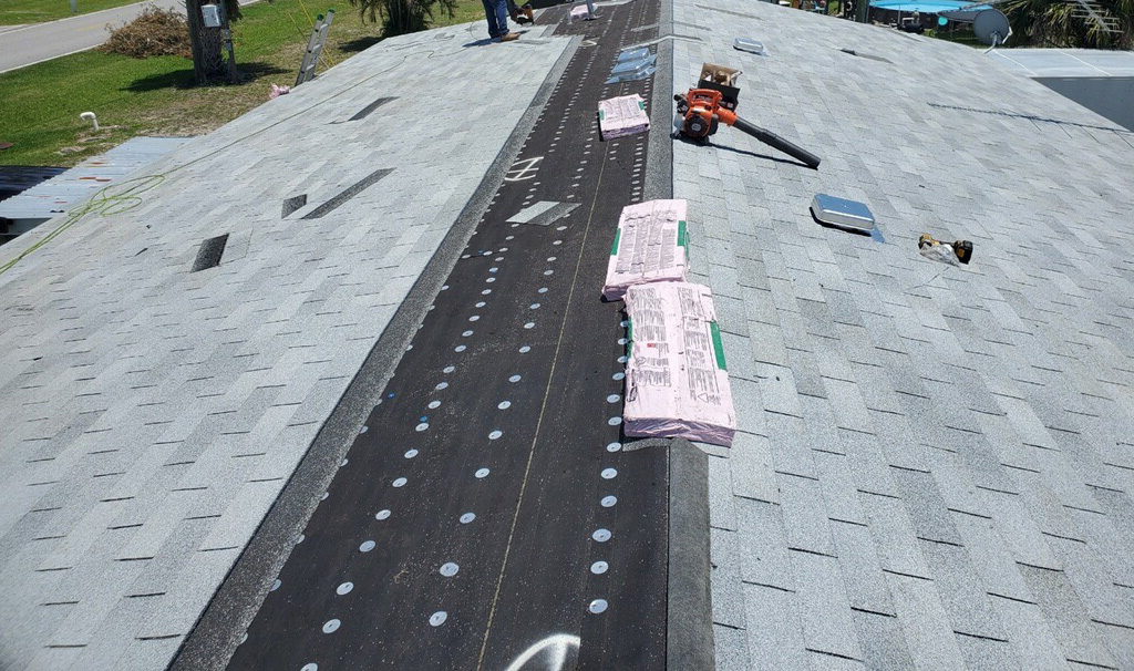 Mr & Mrs Shingles Roofing | 1000 N Hiatus Rd #120a, Pembroke Pines, FL 33026, USA | Phone: (954) 822-4570