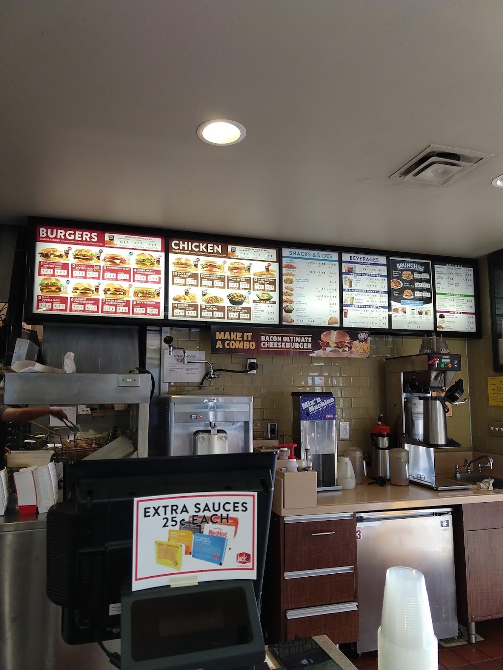 Jack in the Box | 8655 Cypress Waters Blvd, Irving, TX 75063, USA | Phone: (972) 556-2588