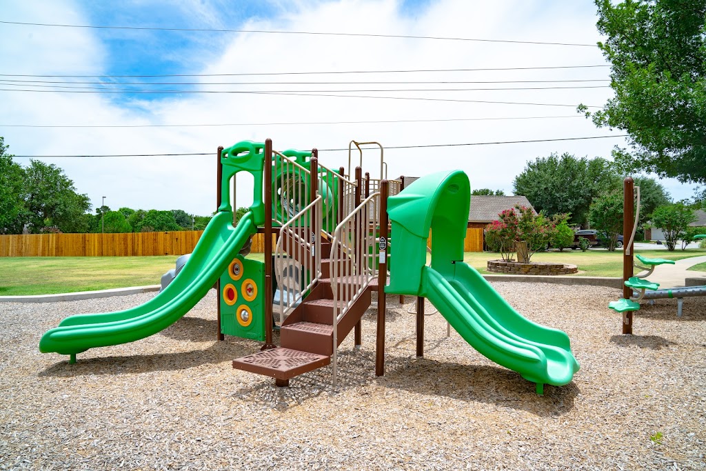 Heberle Park | 812 Tyler Ct, Burleson, TX 76028, USA | Phone: (817) 426-9291