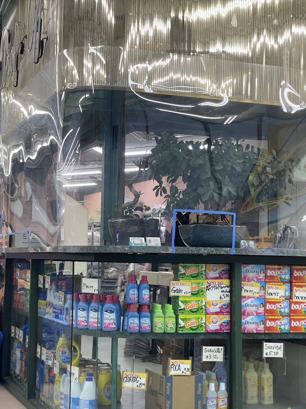 Laundry Palace | 15 W Merrick Rd, Valley Stream, NY 11580, USA | Phone: (516) 825-3679