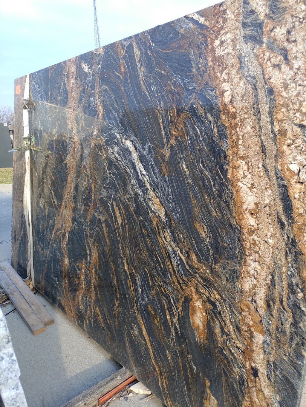 Midwest Tile Marble & Granite | 200 W Industrial Lake Dr, Lincoln, NE 68528, USA | Phone: (402) 476-2542