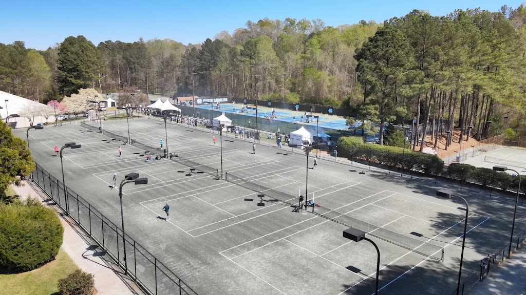 The Chapel Hill Tennis Club | 403 Westbrook Dr, Carrboro, NC 27510, USA | Phone: (919) 929-5248