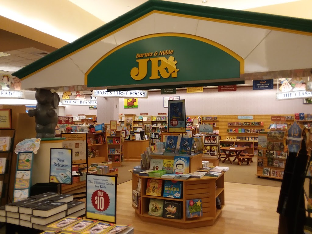 Barnes & Noble | Town Center, 4485 Virginia Beach Blvd, Virginia Beach, VA 23462, USA | Phone: (757) 901-6905