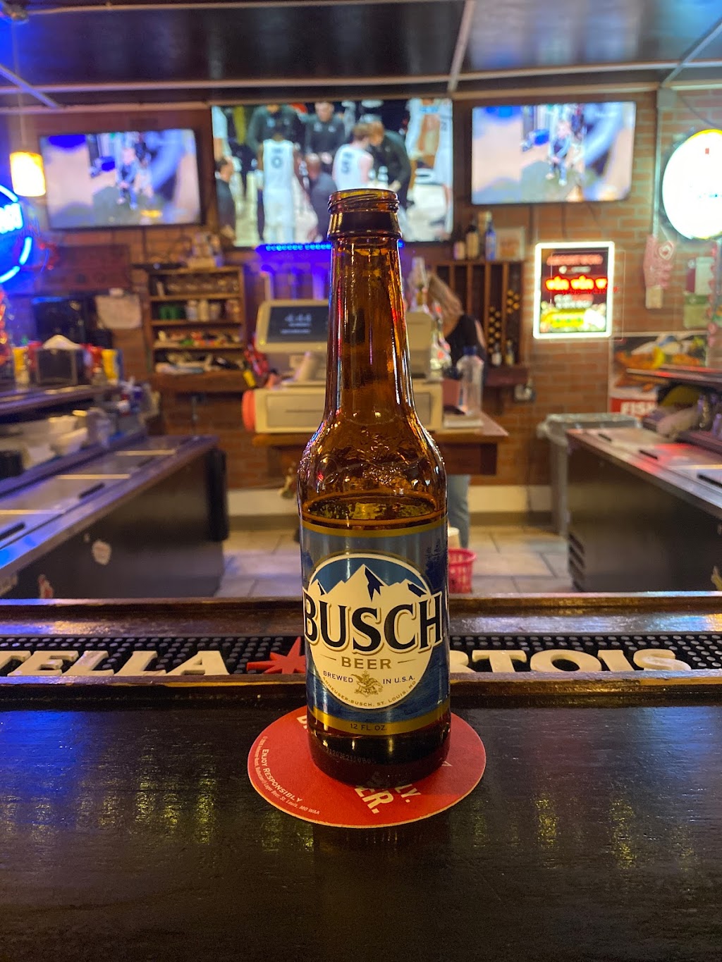 Unchs Bar & Grill | 103 Water St, Cahokia, IL 62206, USA | Phone: (618) 646-9700