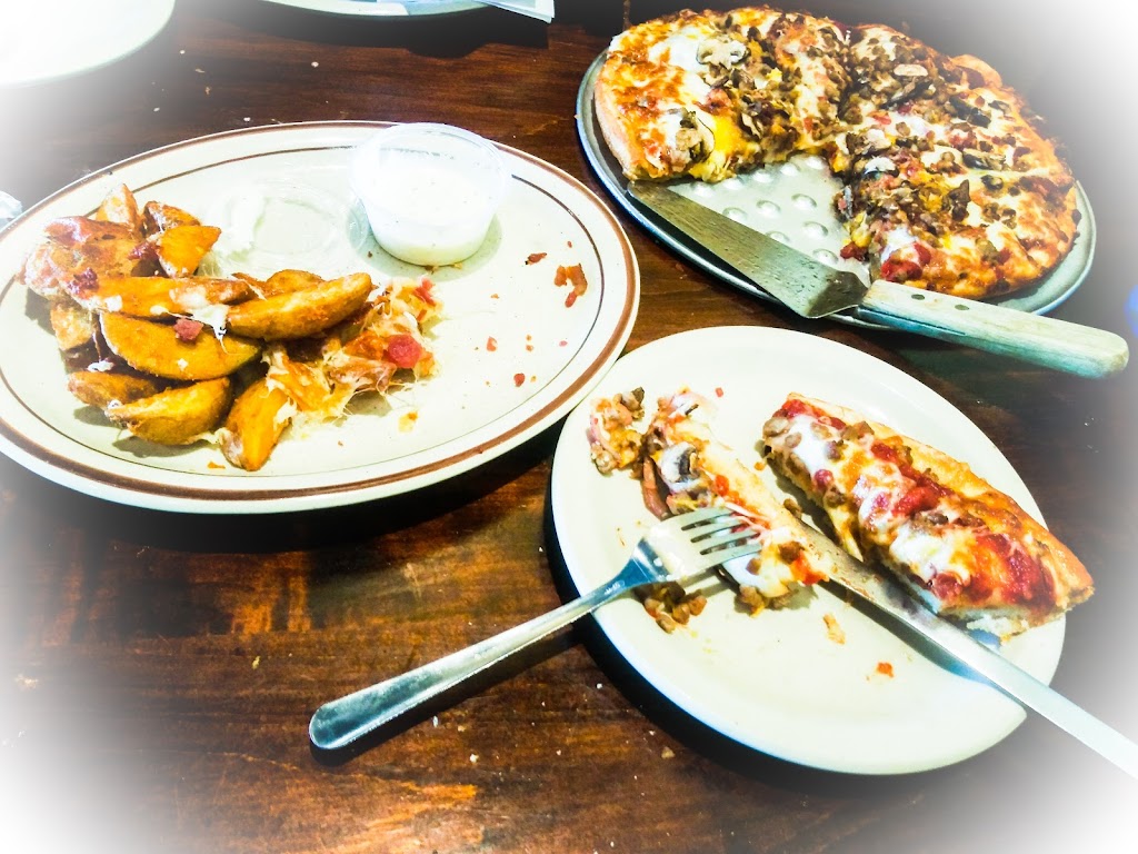 Craft House Pizza - Jtown | 12607 Taylorsville Rd Suite 102, Louisville, KY 40299 | Phone: (502) 742-8700