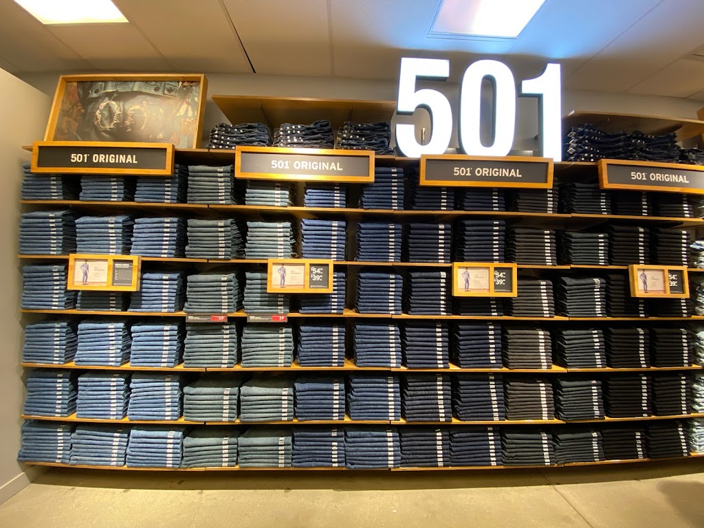 Levis Outlet Store | 5461 Factory Shops Blvd Suite- 845, Ellenton, FL 34222, USA | Phone: (941) 722-7578