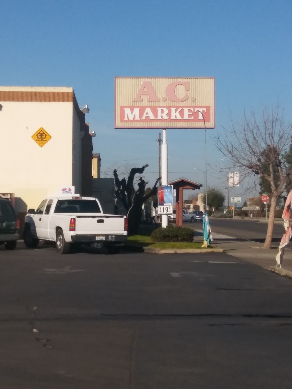 A C Market 1145 Park Blvd, Orange Cove, CA 93646