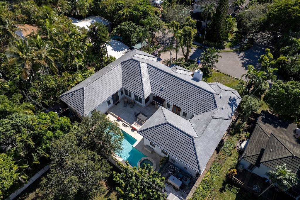 Istueta Roofing | 7501 NW 7th St, Miami, FL 33126, USA | Phone: (305) 614-6245