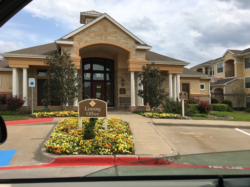 Red Oak Town Village Apartments | 200 S Ryan Dr, Red Oak, TX 75154, USA | Phone: (972) 576-3330