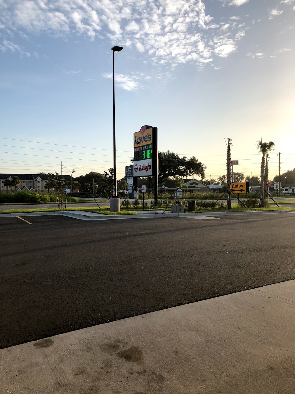 Loves Travel Stop | 2615 W C 48, Bushnell, FL 33513, USA | Phone: (352) 793-1019