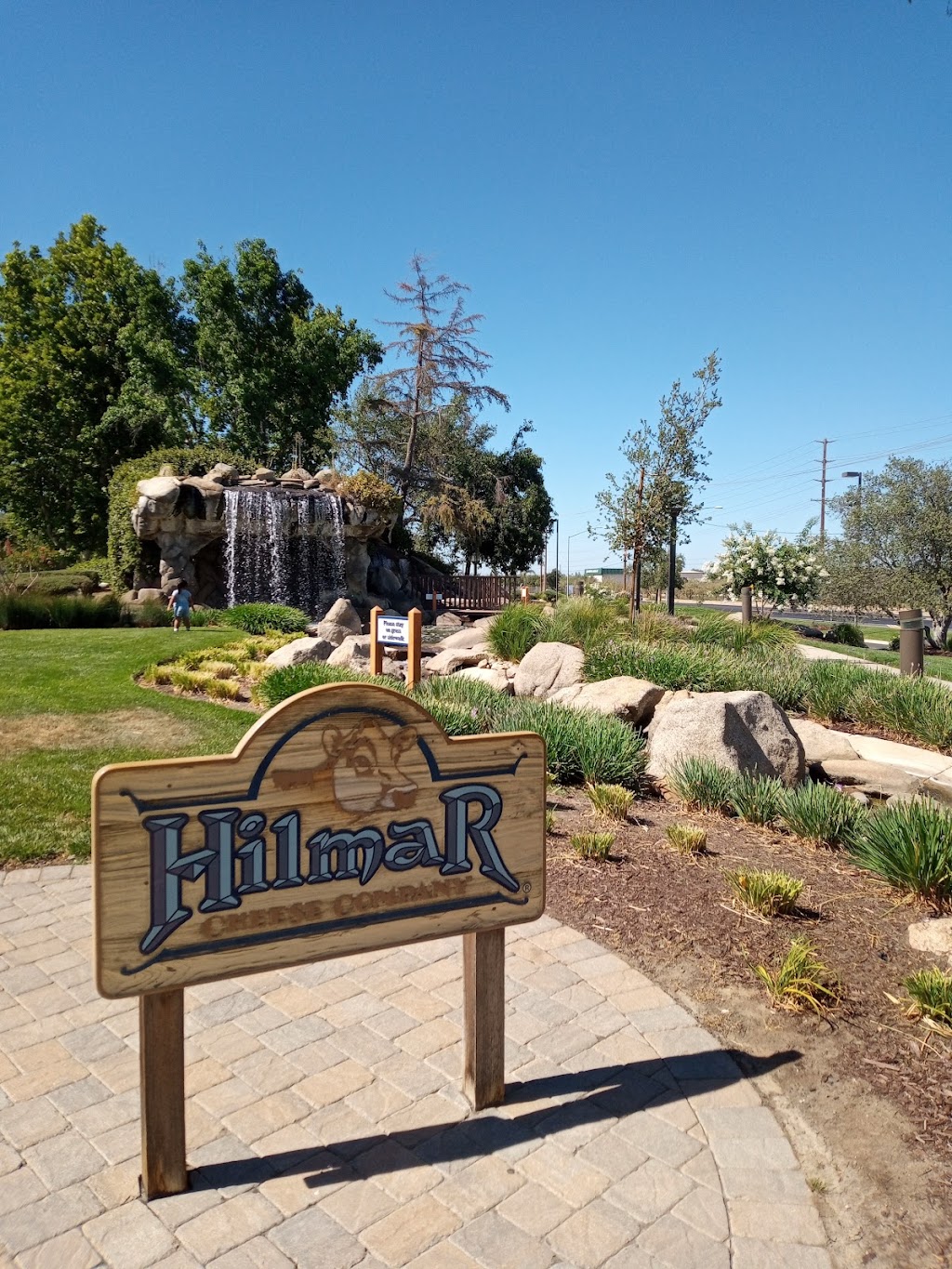 Hilmar Cheese Company Visitor Center | 9001 Lander Ave, Hilmar, CA 95324, USA | Phone: (209) 656-1196