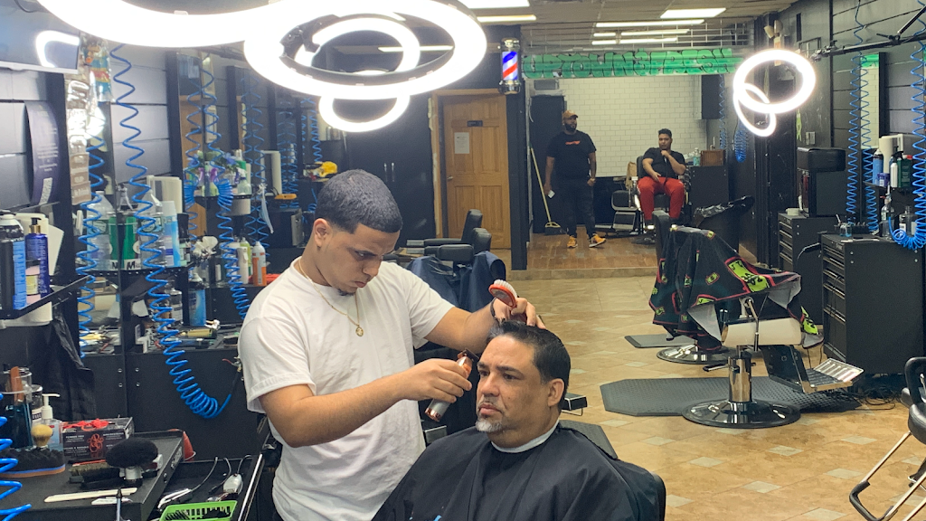 Uptown and fresh barbershop | 3513 White Plains Rd, Bronx, NY 10467, USA | Phone: (718) 484-4966