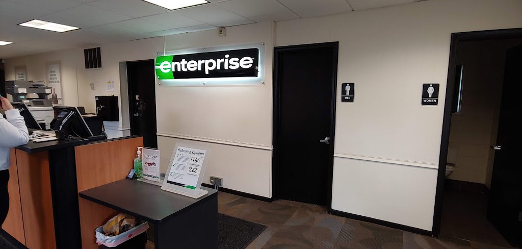 Enterprise Rent-A-Car | 950 W 94th St, Bloomington, MN 55420, USA | Phone: (952) 886-0266