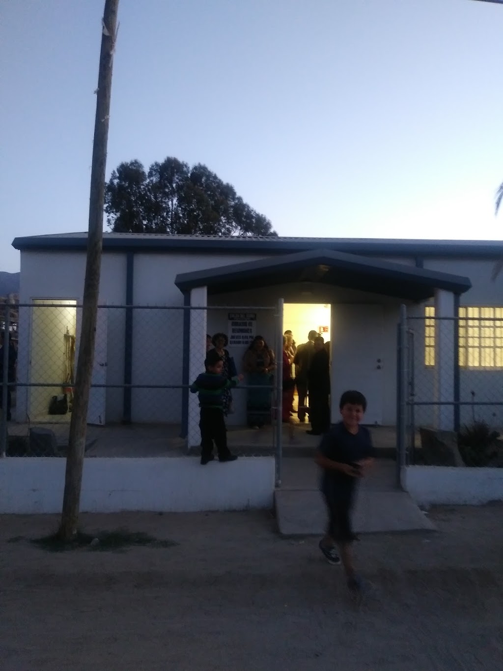 Salon del Reino de los Testigos de Jehová | Benito Juarez S/N, Valle de las Palmas, 21500 Tecate, B.C., Mexico | Phone: 665 521 7260