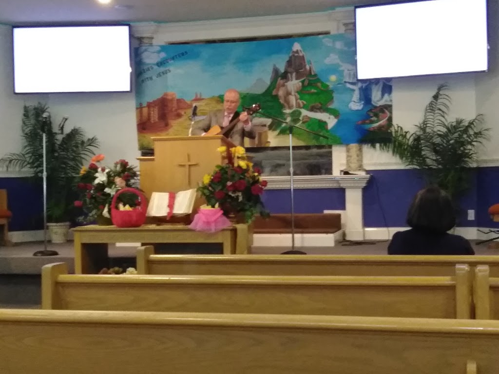 Iglesia Bautista De la Trinidad | 508 Sand Ave, Apopka, FL 32703, USA | Phone: (407) 814-7300