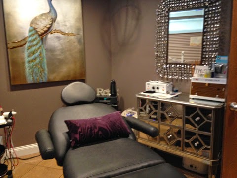 Velarde Salon & Spa | 54 Bokelman St, Roselle, IL 60172, USA | Phone: (847) 534-8778