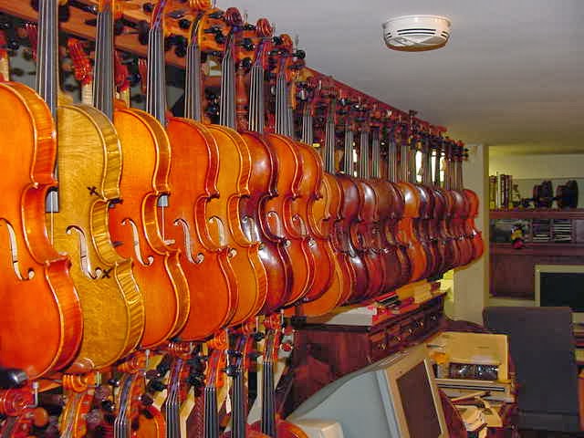 Wronas House of Violins | 907 Escarpment Dr, Lewiston, NY 14092, USA | Phone: (716) 297-2263